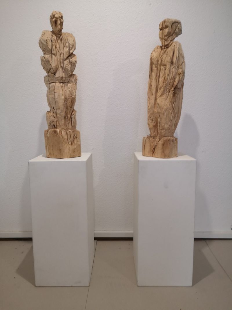 2 Birkenskulpturen